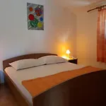 Apartment A 4 W Big Terrace Sea View & Close To *