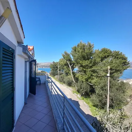 A 4 W Big Terrace Sea View & Close To Apartment