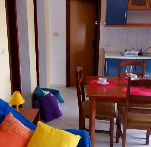 Apartmán A4 W Big Terrace Great Sea View Close To Trogir